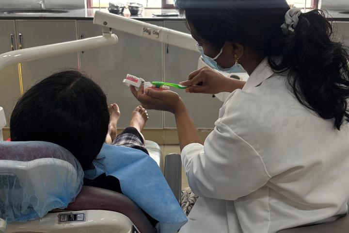 Demonstration of brushing technique 