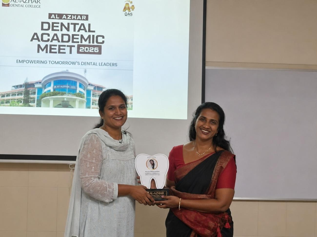 Dr Priya, Prof, Annoor Dental College 